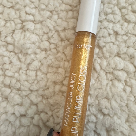 Tarte maracuja juicy lip balm - Picture 3 of 5